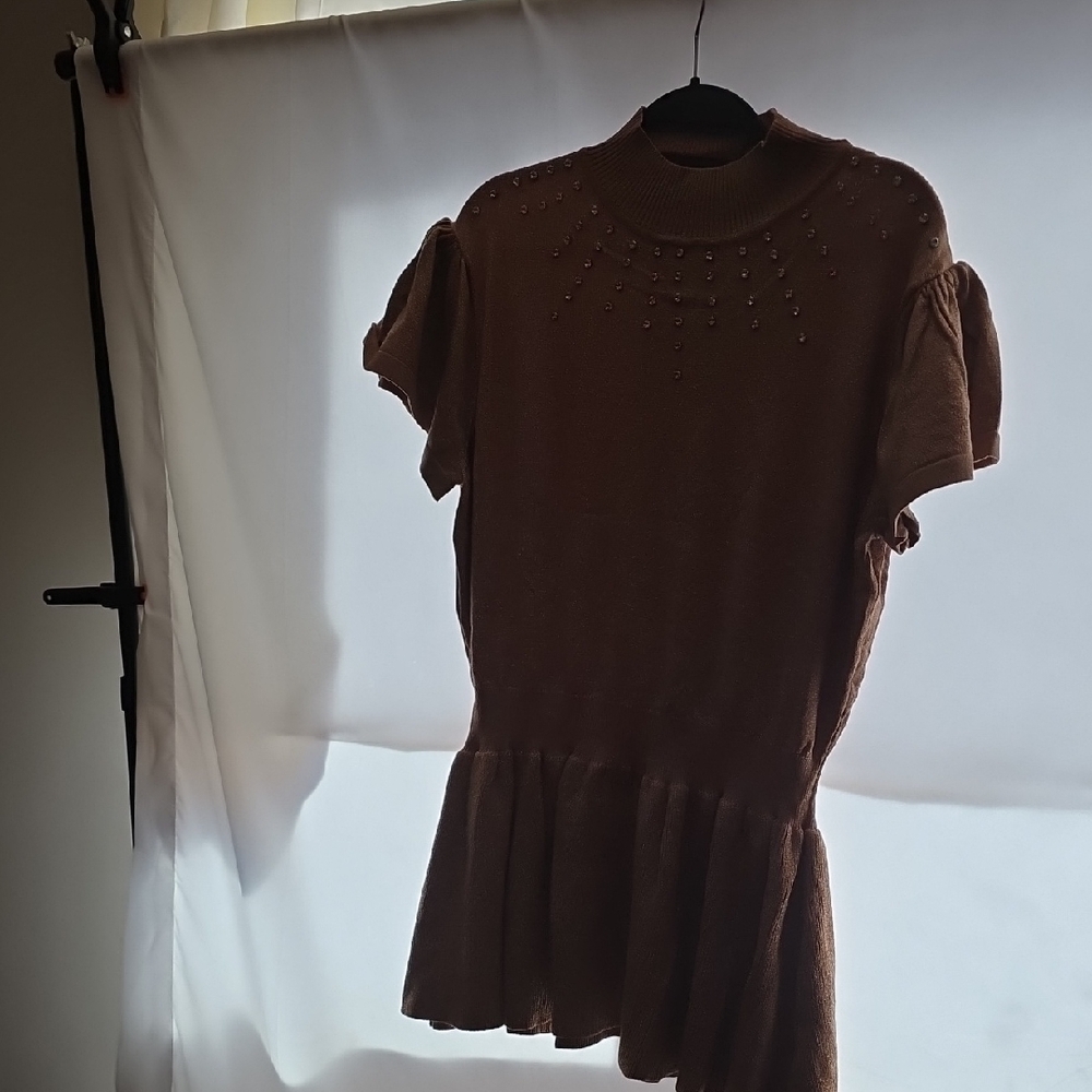 PLUS SIZE SHORT SLEEVES MOCK NECK ELASTIC WAIST STUDS SHIMMER PEPLUM BLOUSE